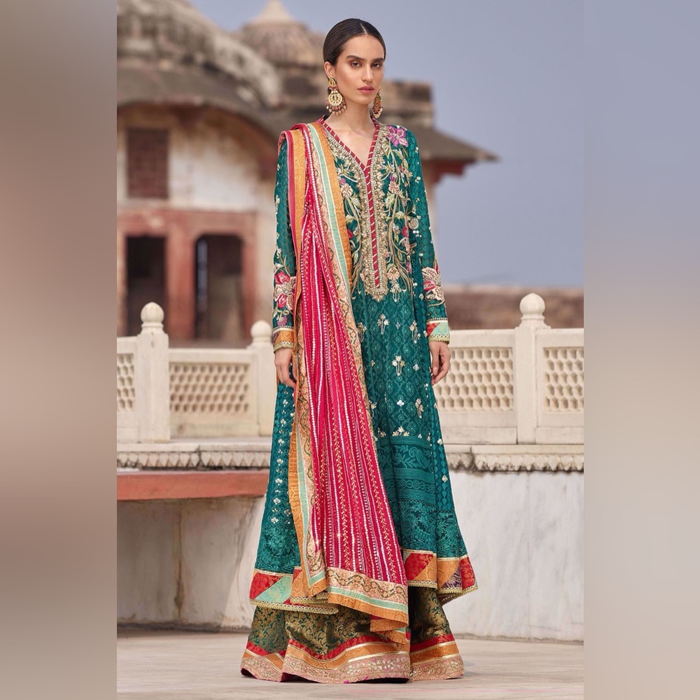 Annus Abrar Original Arianna outfit size Small